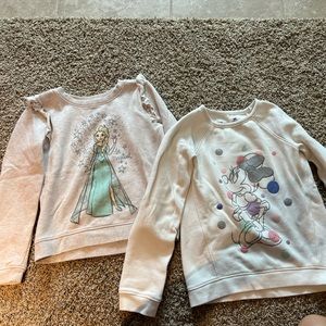 Elsa and Minnie size toddler 6x sweatshirts